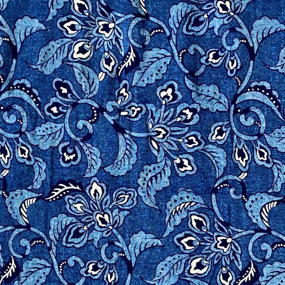 VINTAGE JAPANESE TEXTILE AIZOME INDIGO BLUE FLORAL FABRIC- 44" X 38" - Very NIce